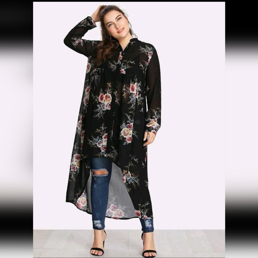 Shein Curve, Floral Print Dip Hem Blouse, Size 0XL, equivalent to size 12.